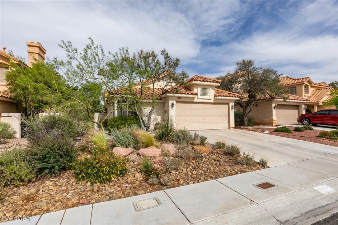 1632 Royal Canyon Drive Property Photo 1