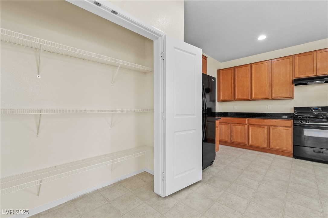 10581 Hamdem Avenue Property Photo 10