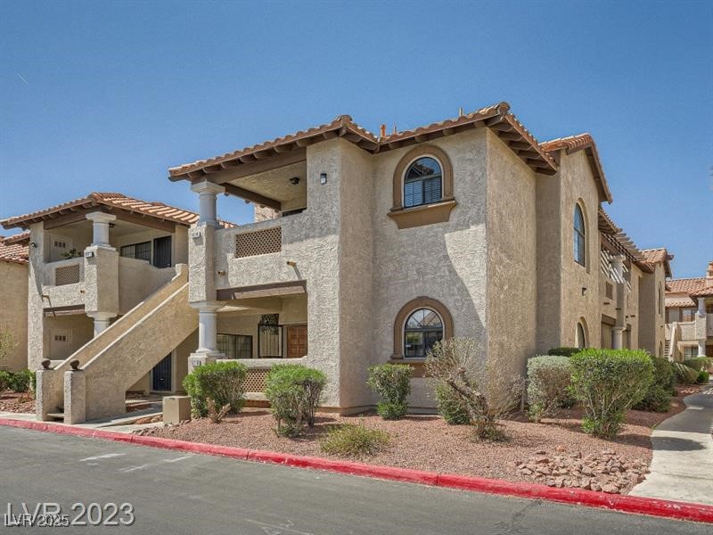 1411 Santa Margarita Street H Property Photo 2