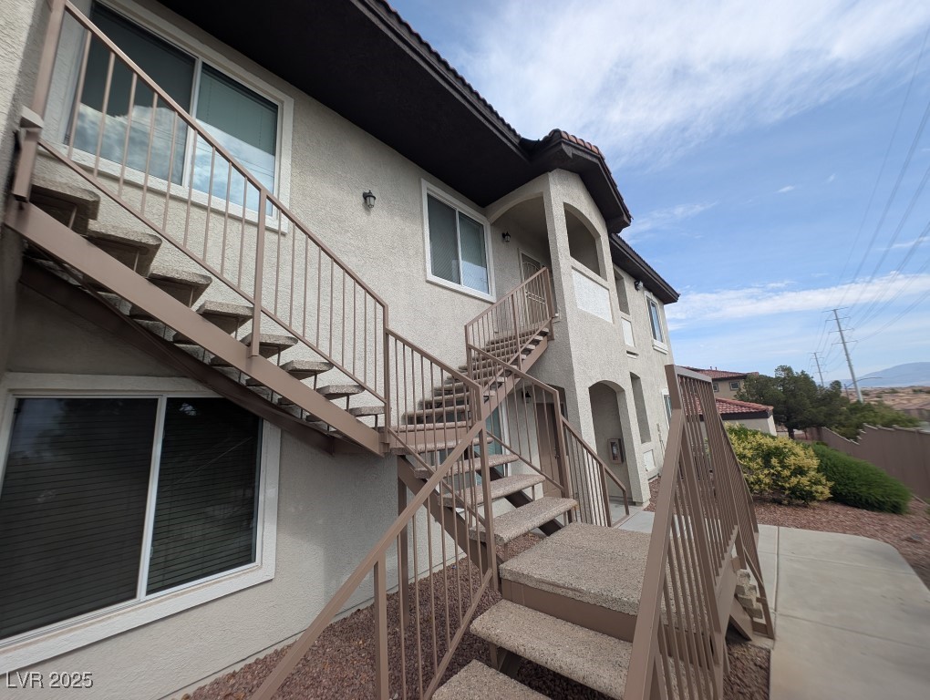 3504 DESERT CLIFF Street 203 Property Photo 1