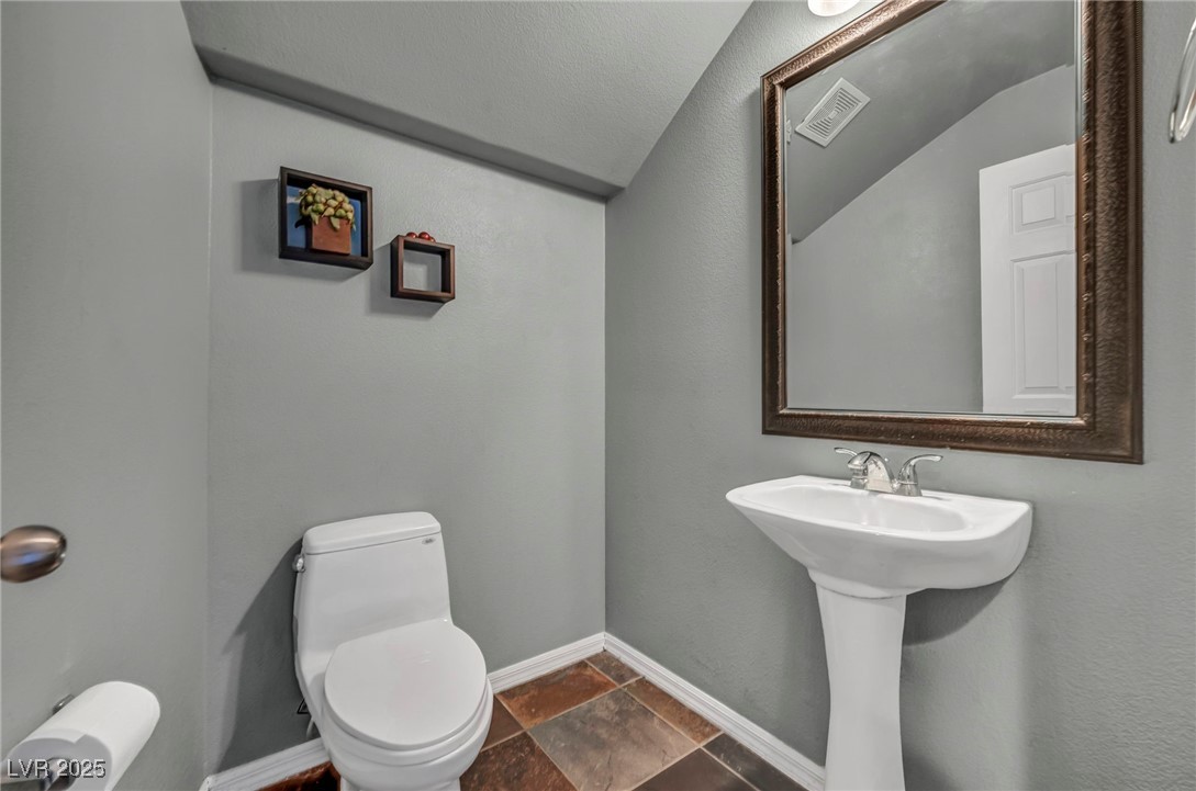 2449 Daks Loden Court Property Photo 14