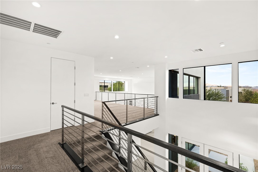 21 Highland Cove Lane Property Photo 10
