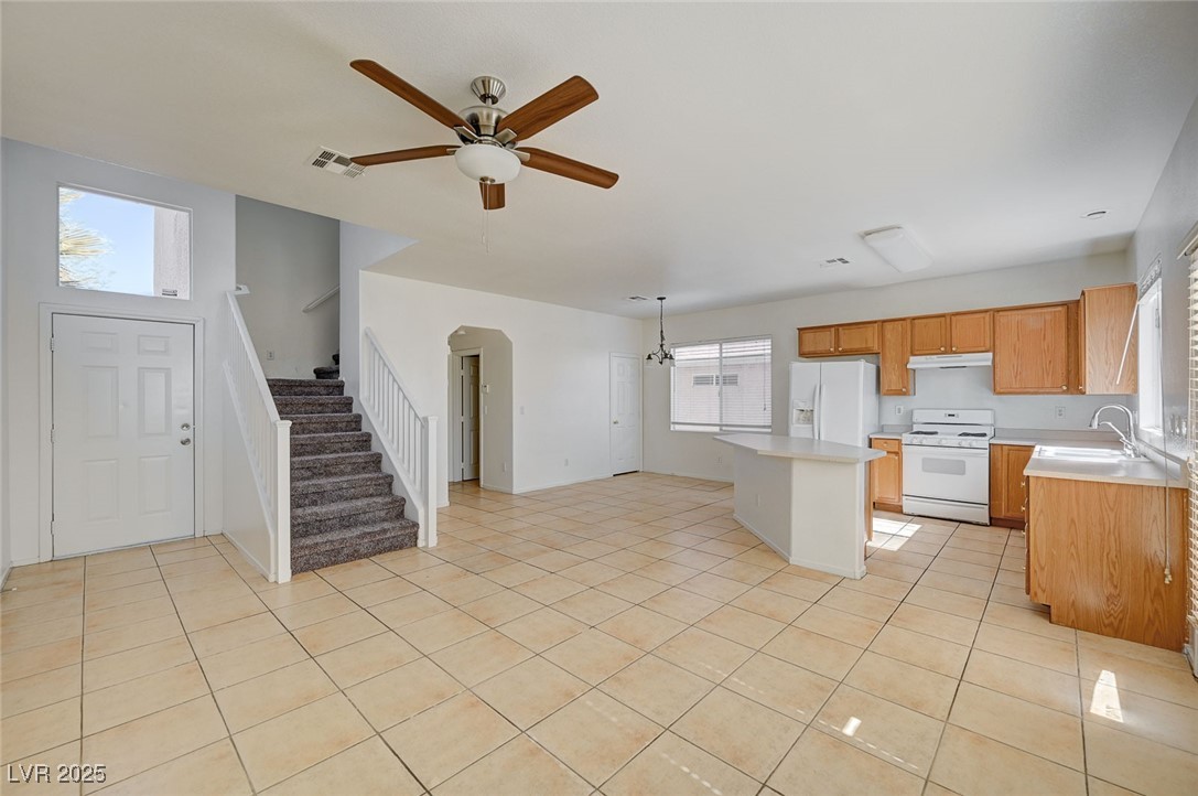 7054 Pacific Coast Street Property Photo 5