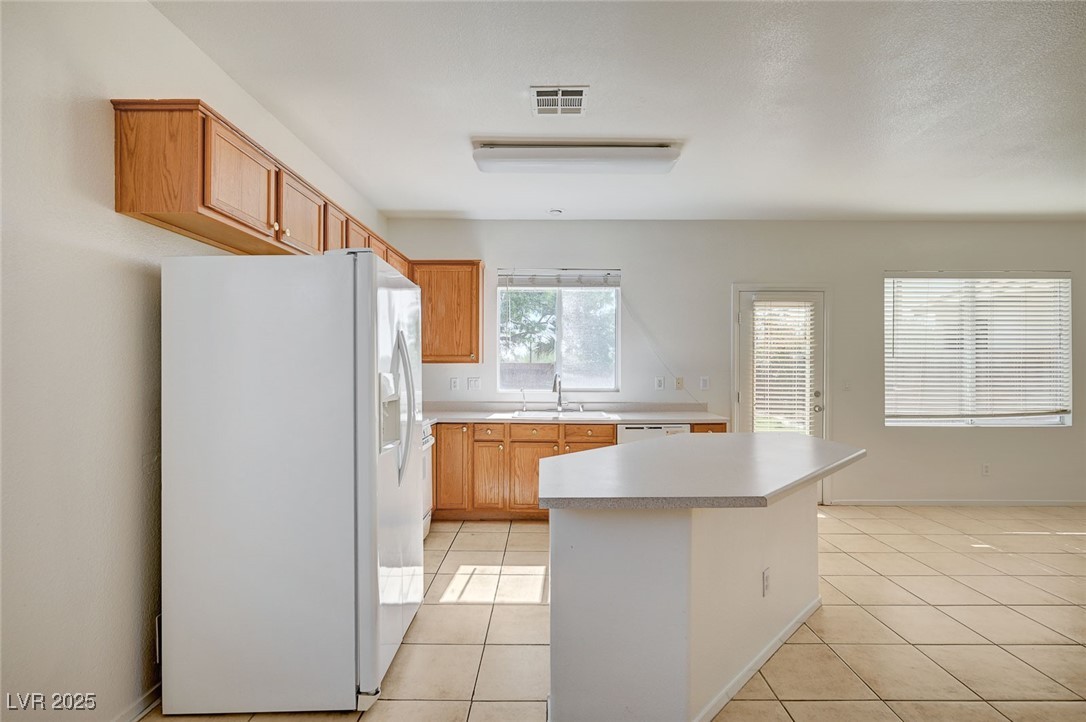 7054 Pacific Coast Street Property Photo 10