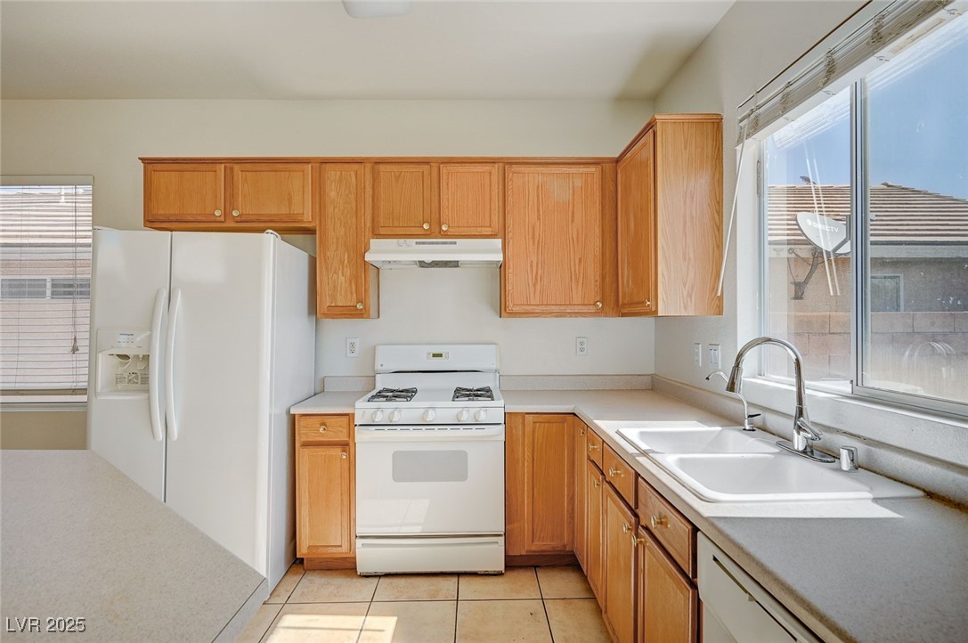7054 Pacific Coast Street Property Photo 12