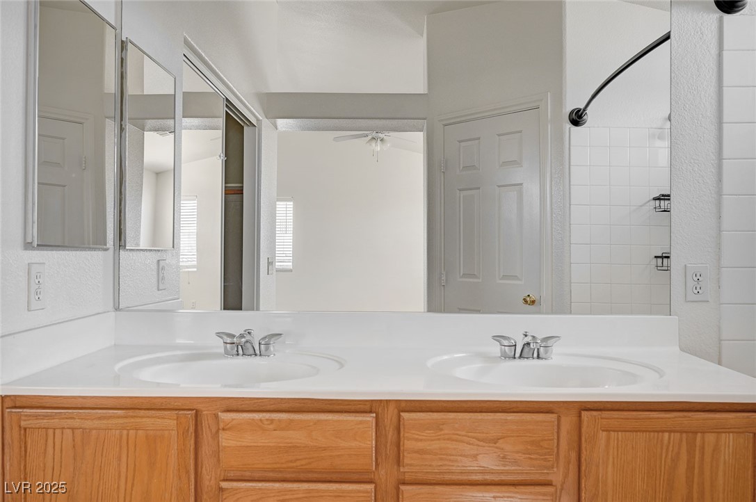 7054 Pacific Coast Street Property Photo 23
