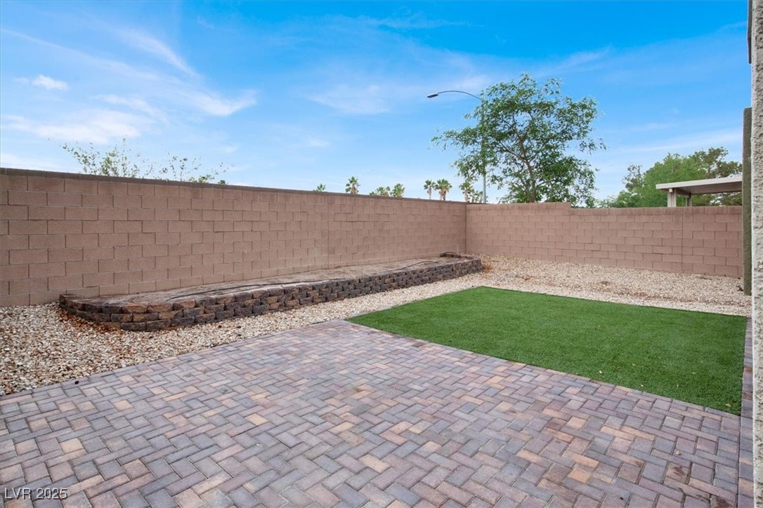 3712 Gilmore Creek Street Property Photo 16