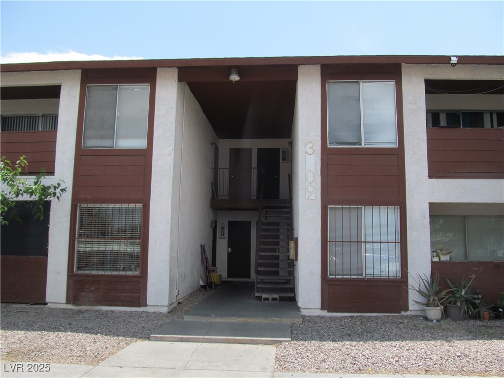 3209 Thomas Avenue C Property Photo 1