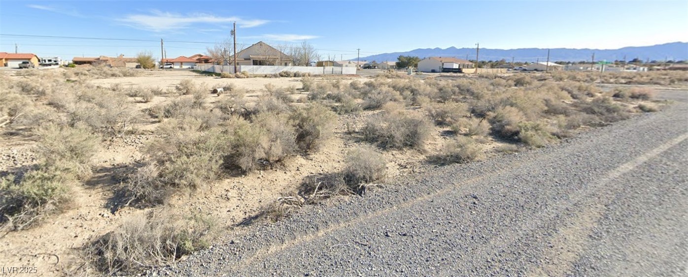 2561 Mandy Avenue Property Photo 4