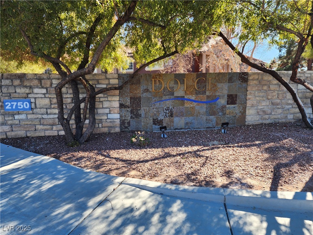 2750 South Durango Drive 2060 Property Photo 8