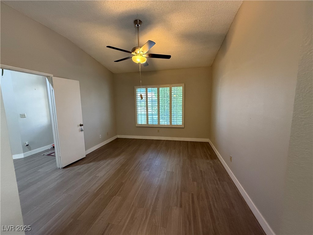 3157 Capetown Way Property Photo 10