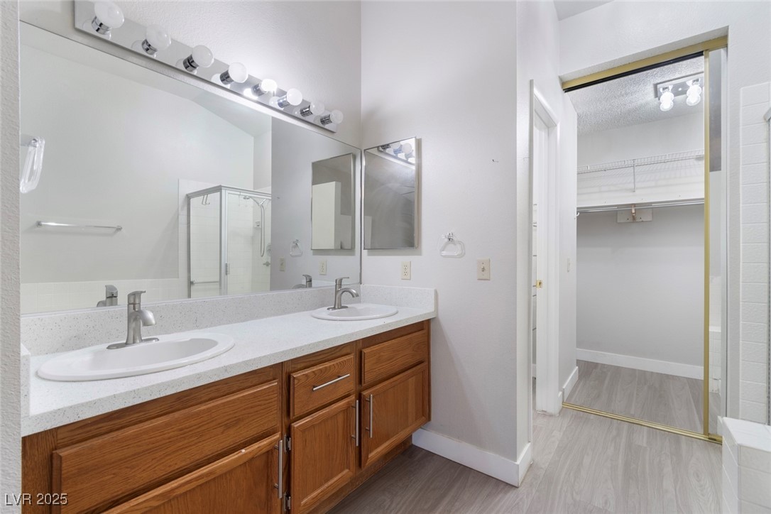 3157 Capetown Way Property Photo 14
