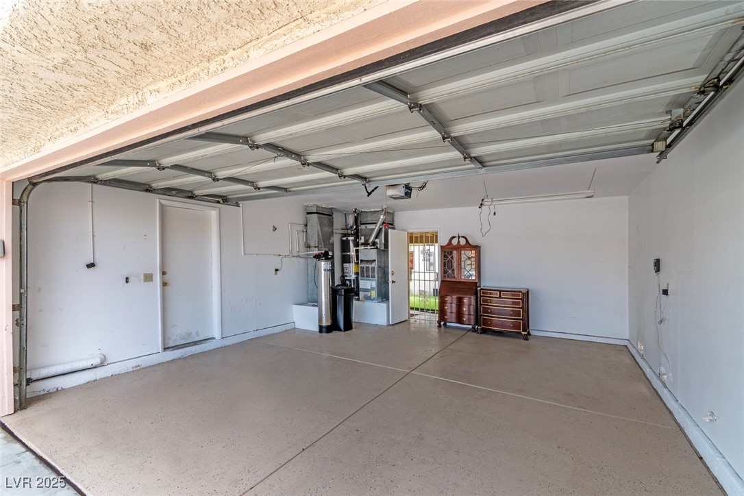 3157 Capetown Way Property Photo 16