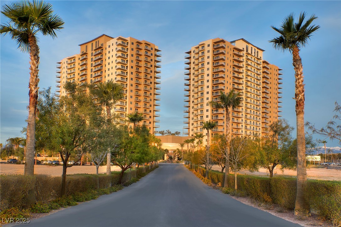 8255 Las Vegas Boulevard 1816 Property Photo 5