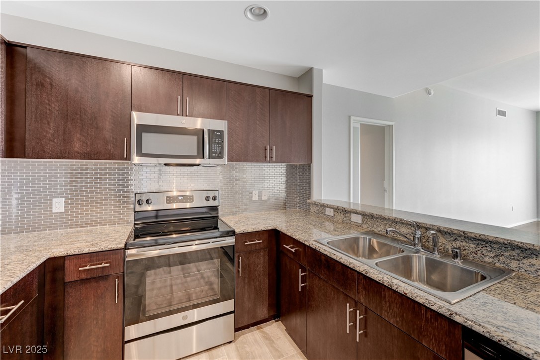 8255 Las Vegas Boulevard 1816 Property Photo 8