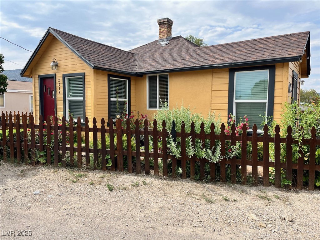 2228 Campton Property Photo 1