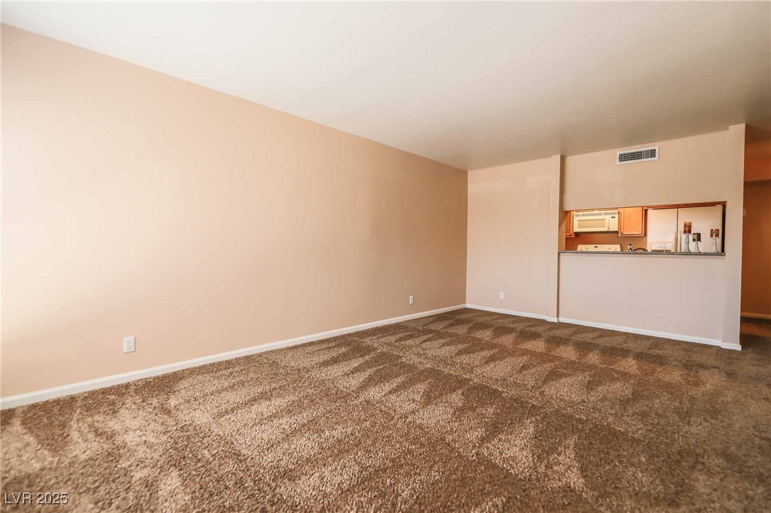 683 Oakmont Avenue 3505 Property Photo 5