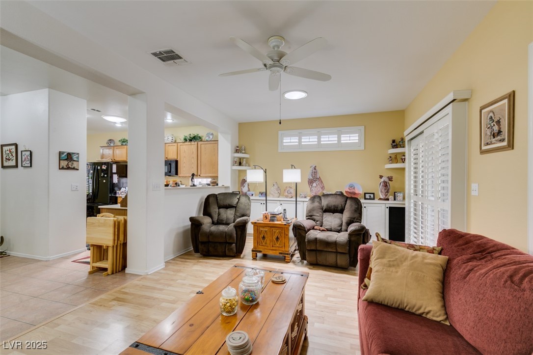2120 Desert Woods Drive Property Photo 6