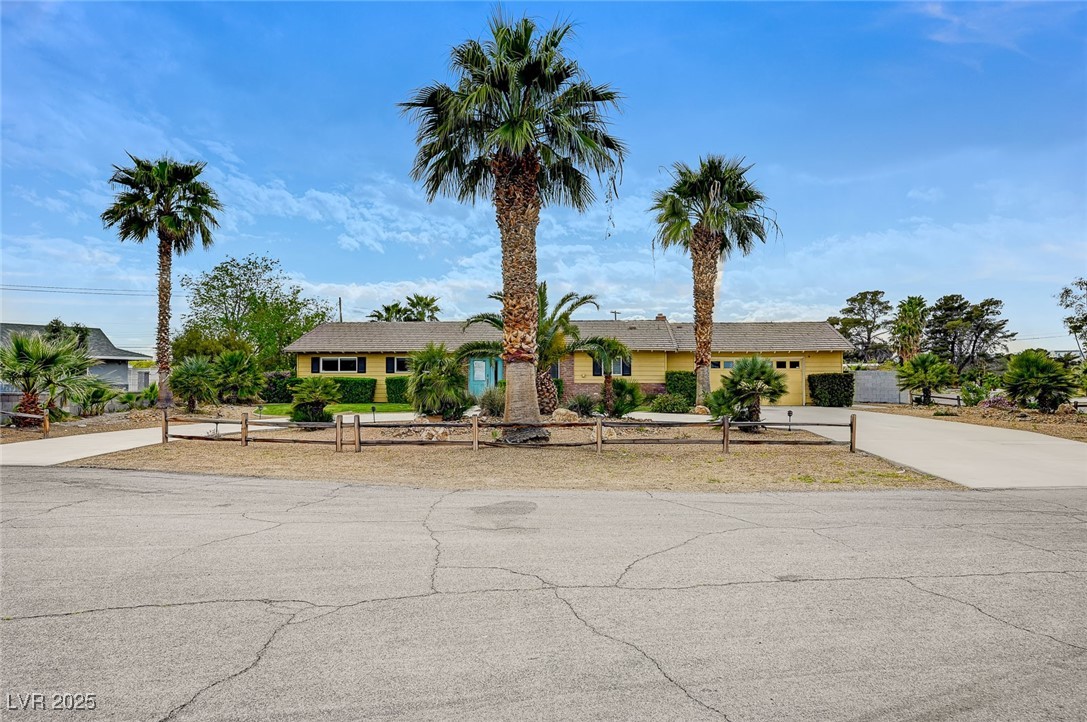 4669 Saddle Place Property Photo 1