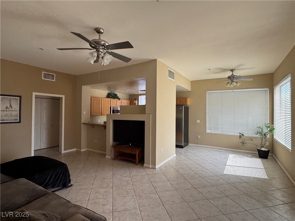 23 East Agate Avenue 403 Property Photo 5