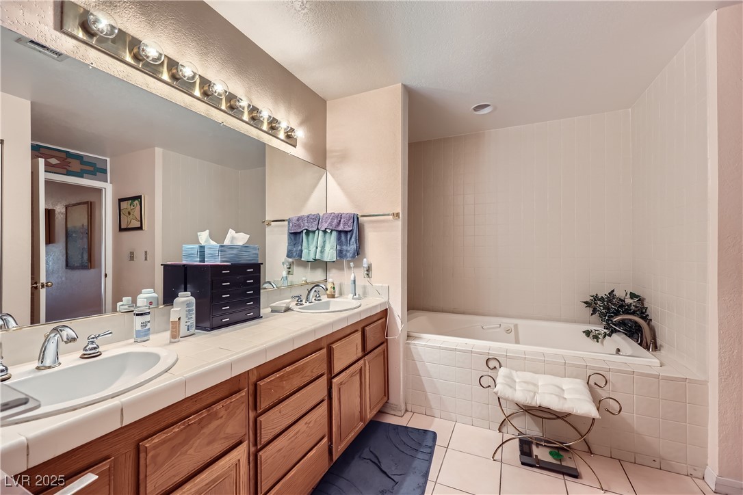 2708 Campo Verde Drive Property Photo 8