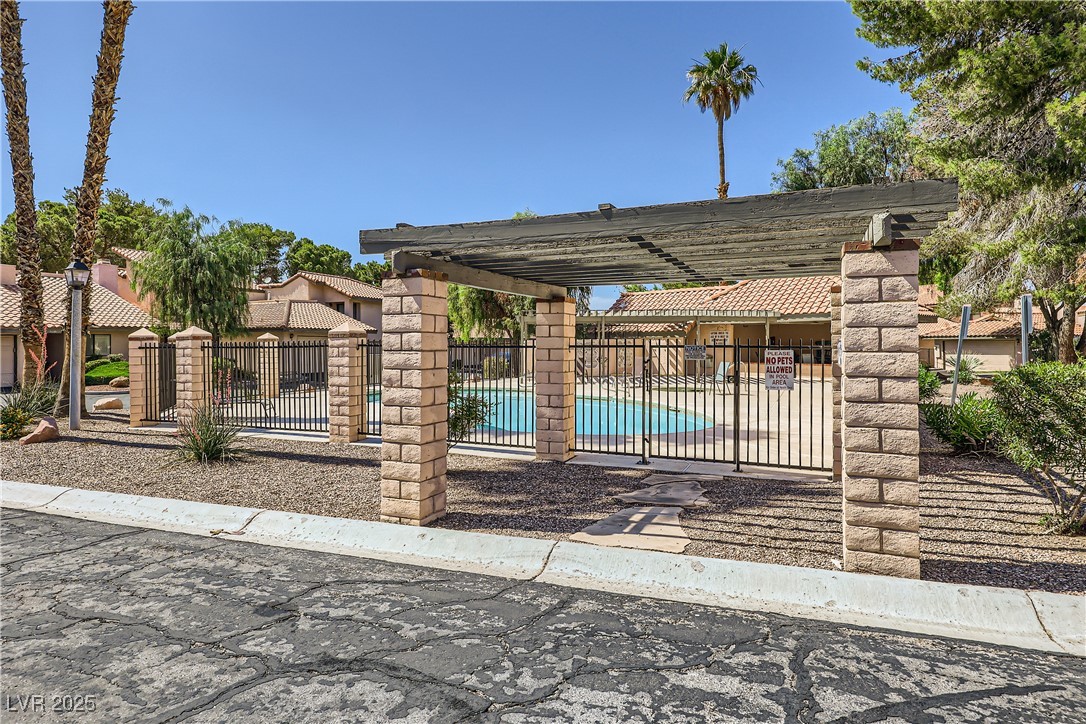 2708 Campo Verde Drive Property Photo 14