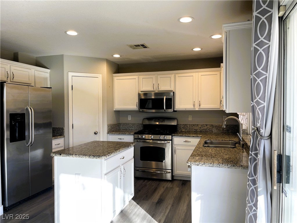 10031 Candle Canyon Court Property Photo 5
