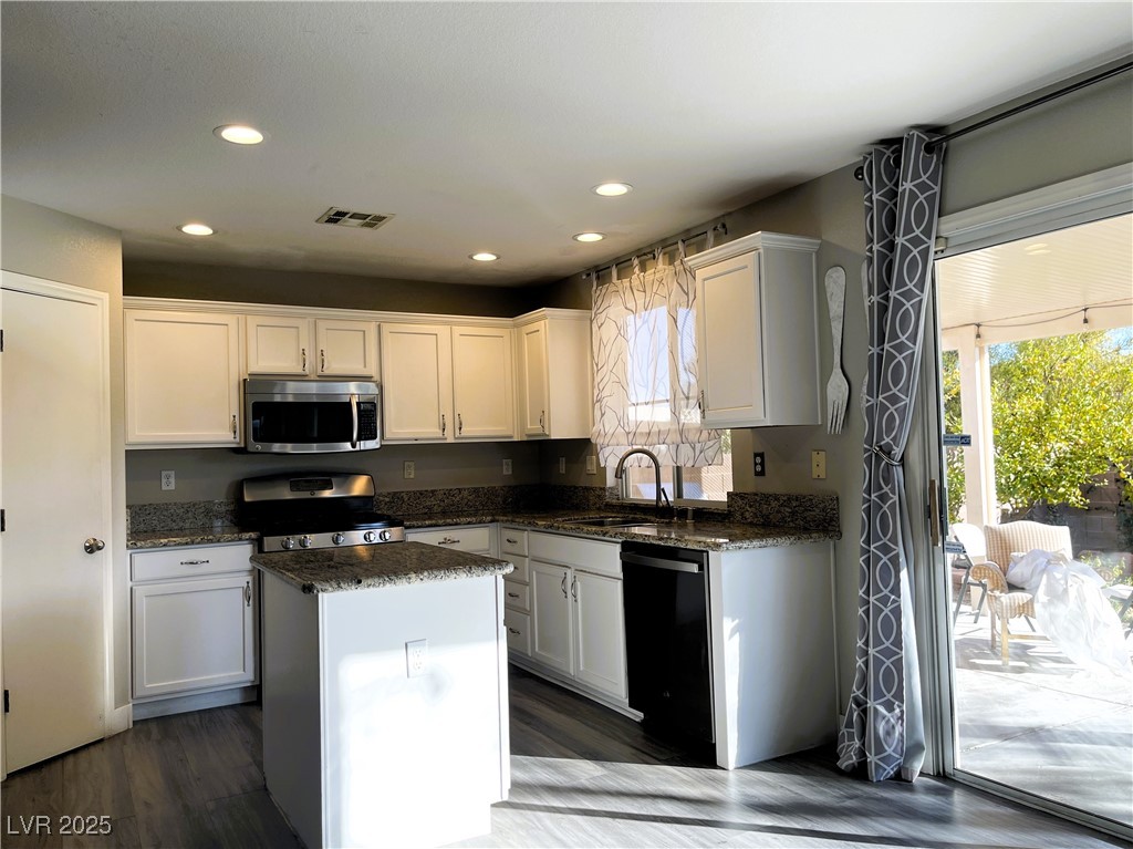 10031 Candle Canyon Court Property Photo 6