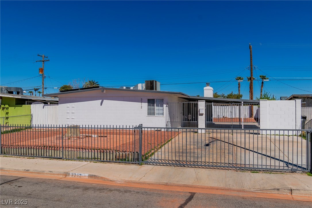 3212 Hickey Avenue Property Photo 3