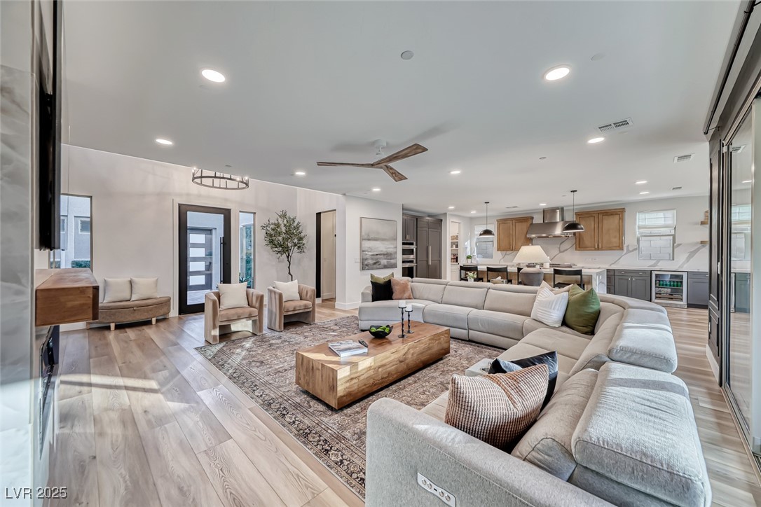 365 Crown Mesa Avenue Property Photo 1