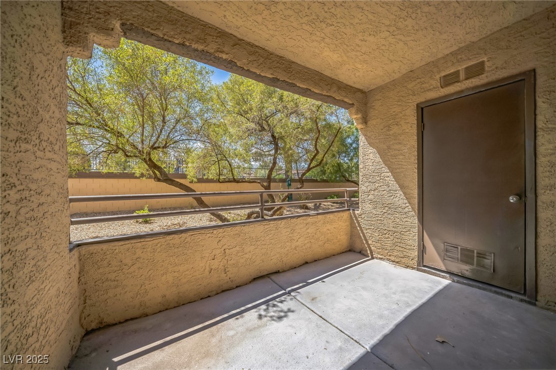 2200 South Fort Apache Road 1249 Property Photo 15