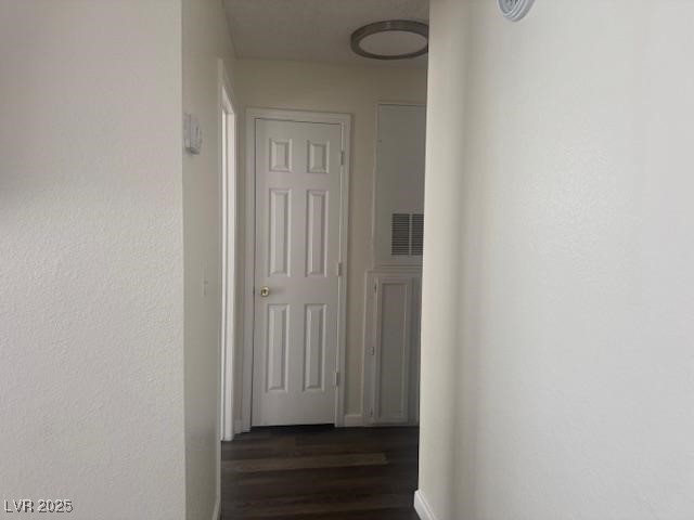 2108 Willowbury Drive B Property Photo 9