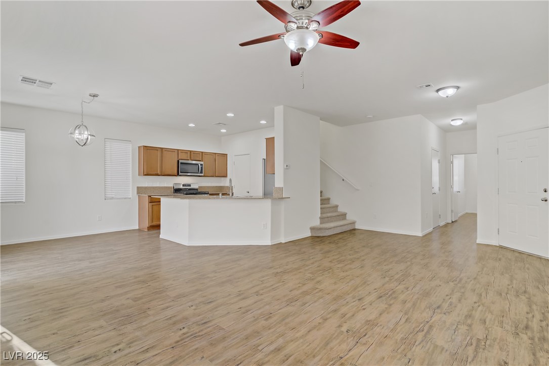 9535 Stills Way Property Photo 1