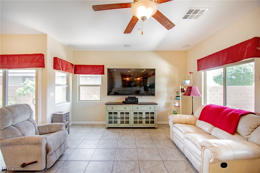 1699 Sonoran Bluff Avenue Property Photo 16