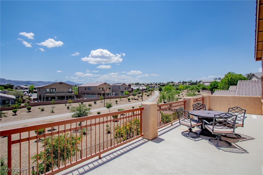 1699 Sonoran Bluff Avenue Property Photo 32