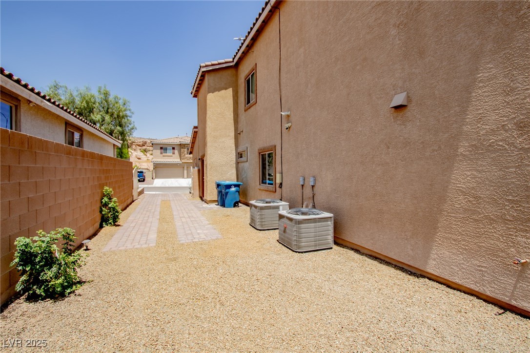 1699 Sonoran Bluff Avenue Property Photo 47