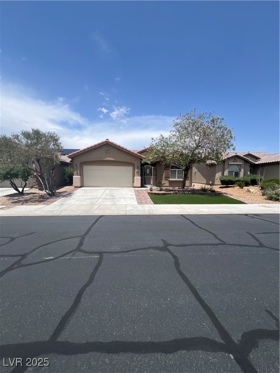 6092 Fox Creek Avenue Property Photo