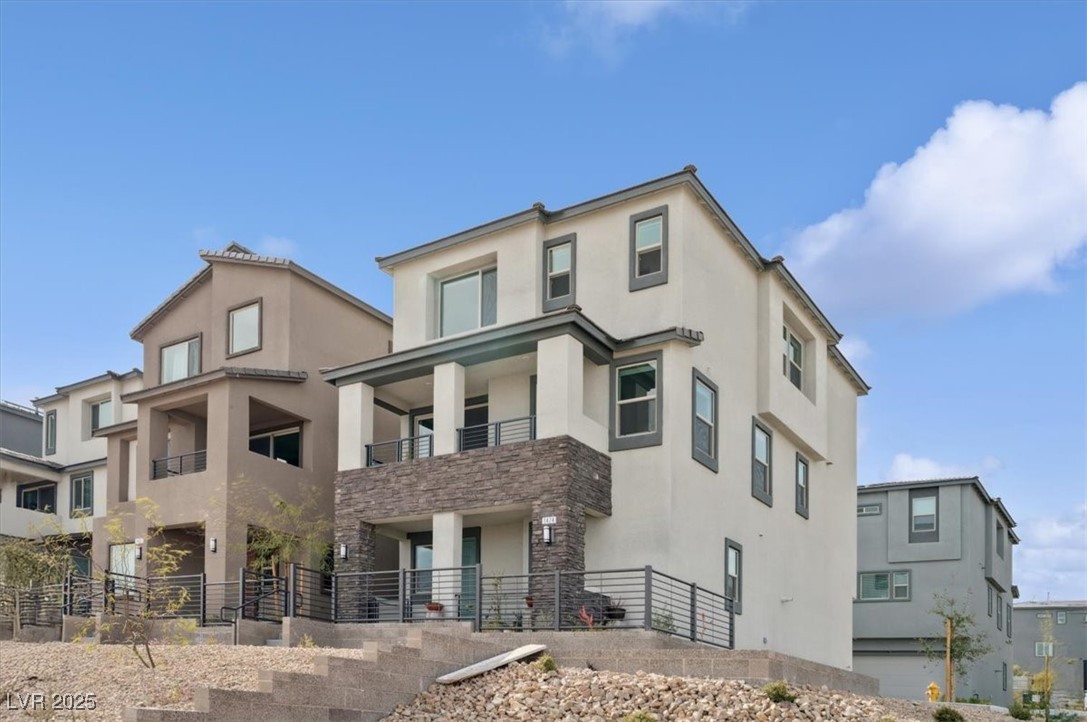 1474 Whistling Kite Street Property Photo 1