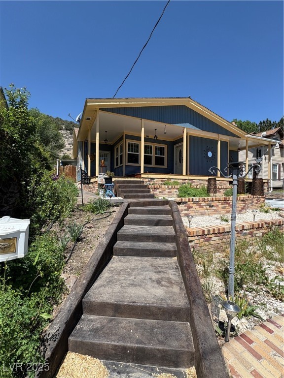 944 Pine Street