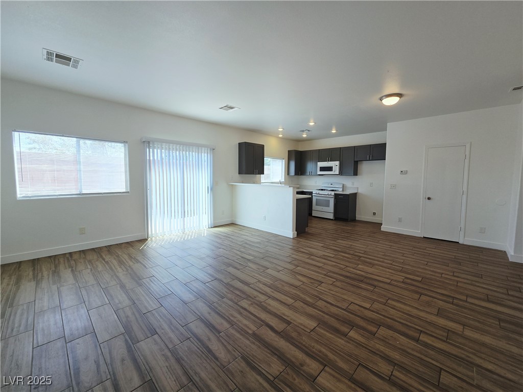 1928 Salvation Street Property Photo 7