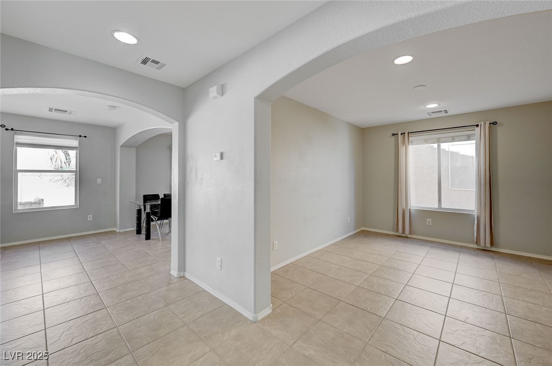2586 Begonia Valley Avenue Property Photo 1