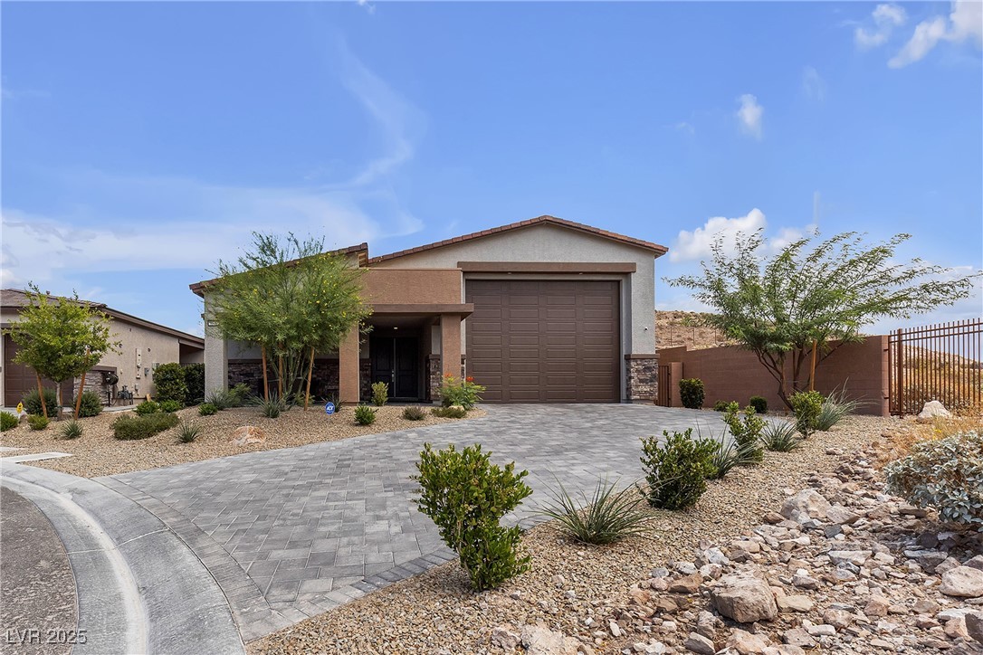 9570 Thistle Creek Avenue Property Photo 1