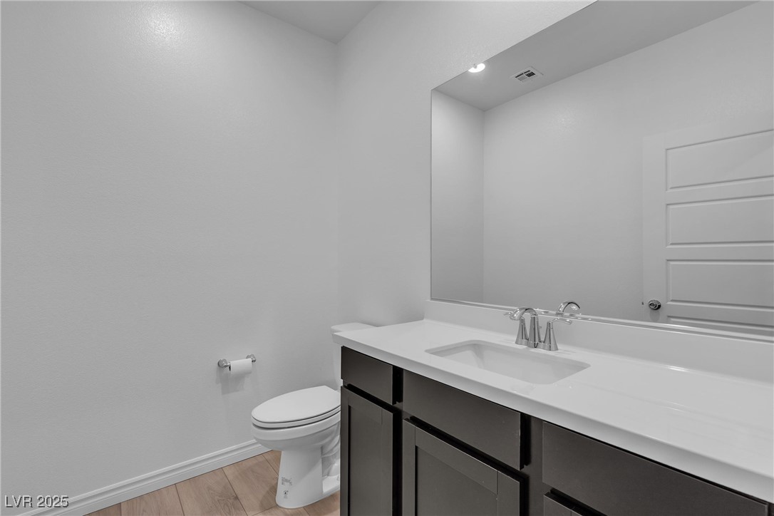 9570 Thistle Creek Avenue Property Photo 12
