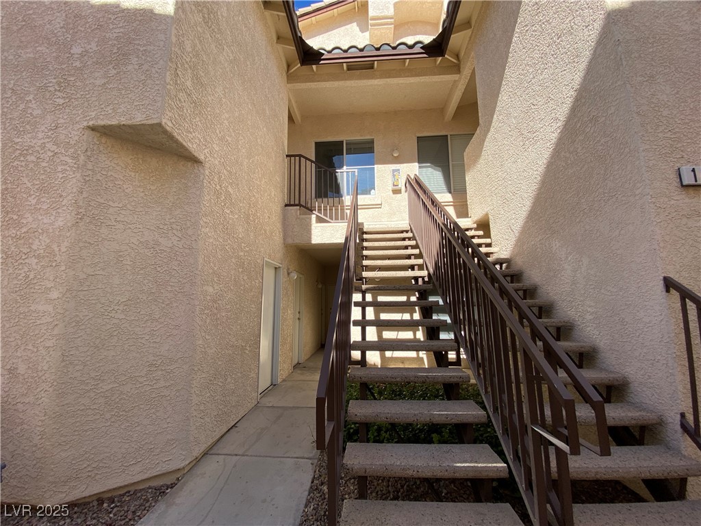 4920 Black Bear Road 203 Property Photo 1