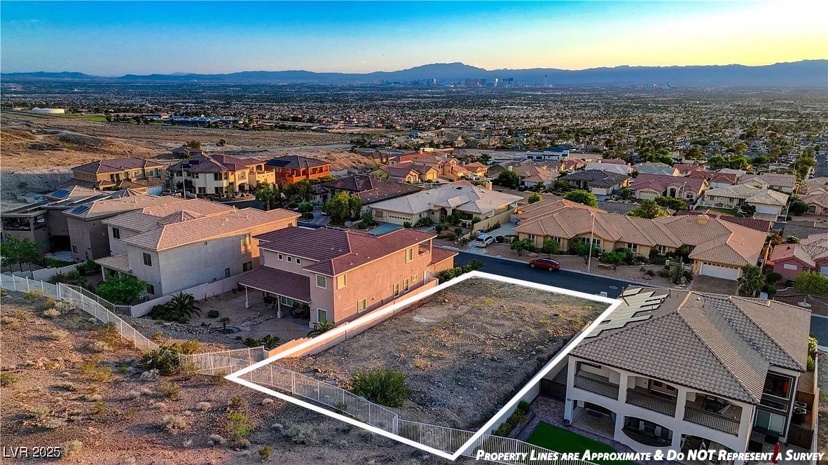 1864 Claudine Drive Property Photo 3