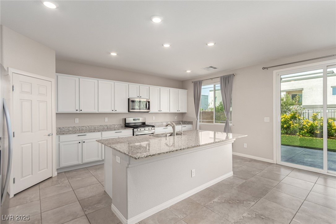7733 Rosebark Cliffs Street Property Photo 15
