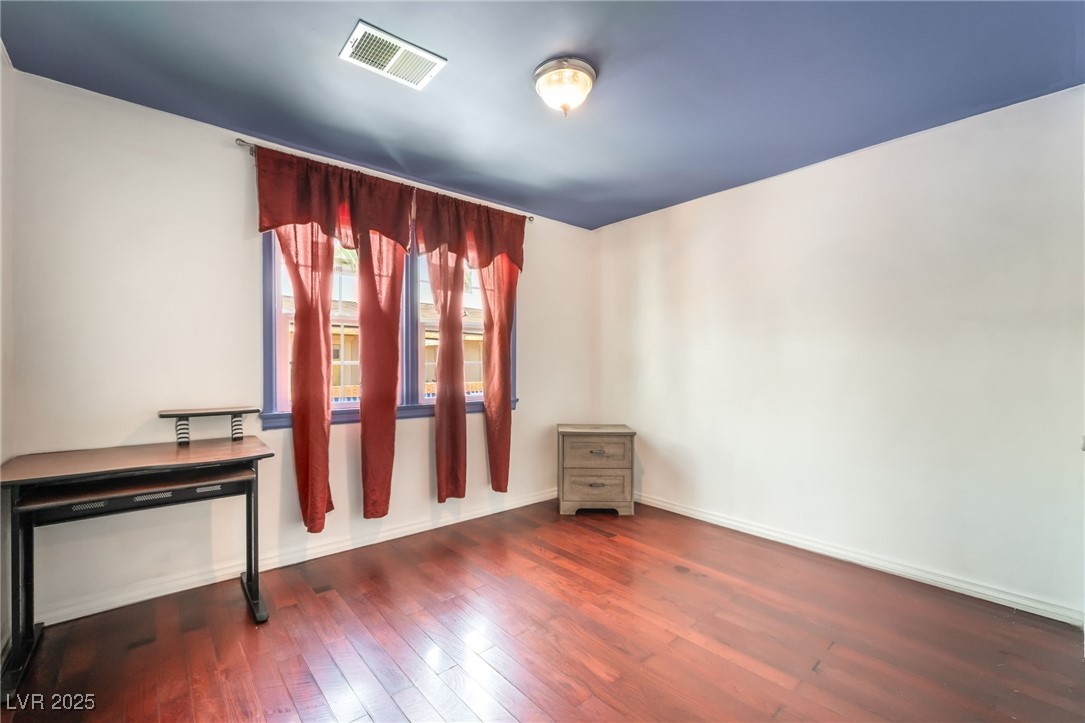 300 North 14th Street Property Photo 25