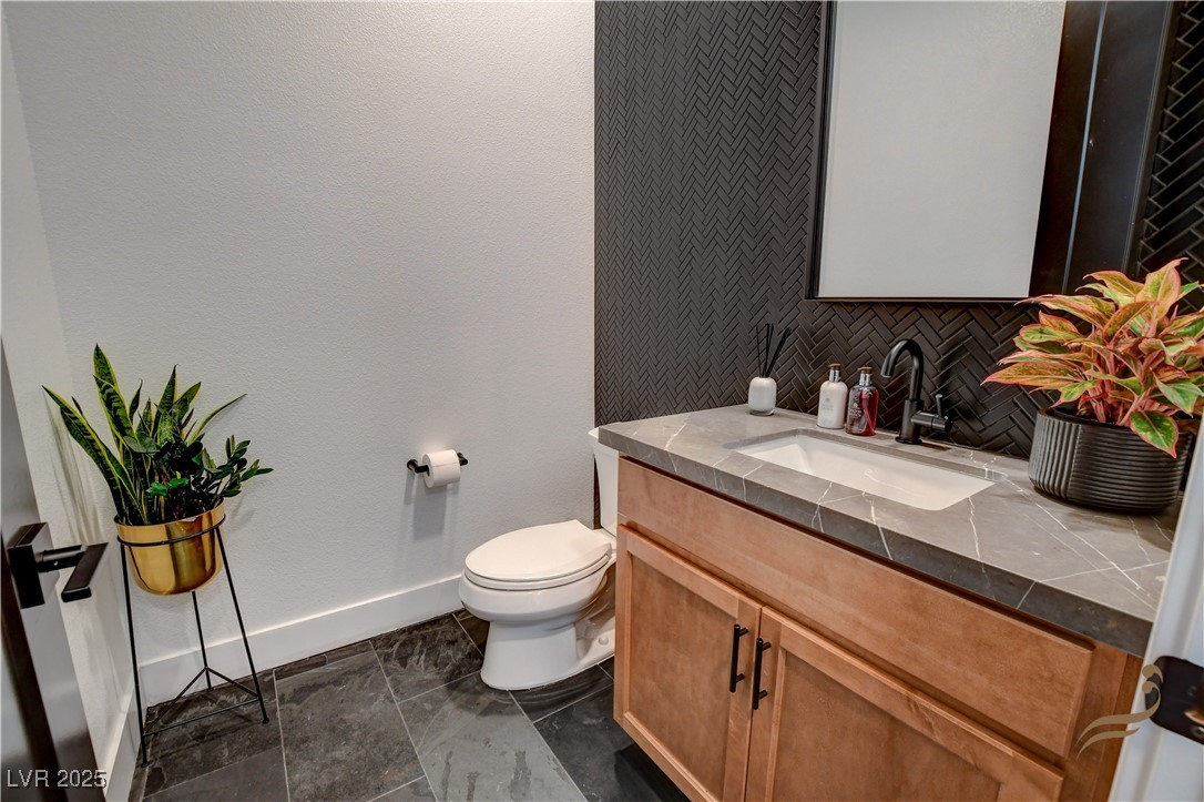 12103 Canyon Sunset Street Property Photo 21
