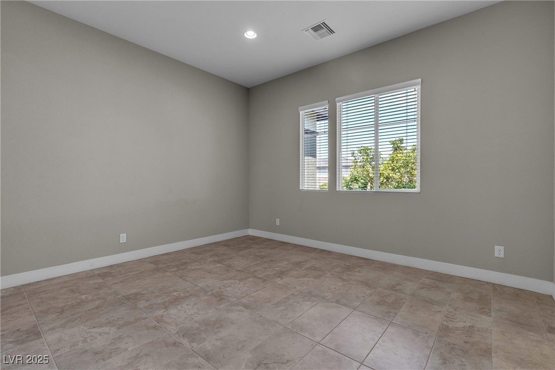 4829 East Beacon Ridge Drive Property Photo 4