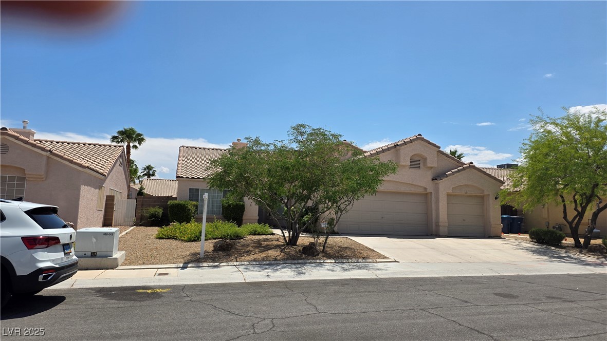 6113 Desert Haven Road Property Photo 1